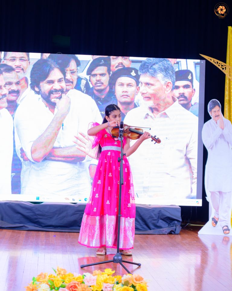 Akshaya Performing Crowd Favorites at an Event in Sydney Australia